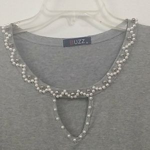 Buzz,  Grey Pear detail Top